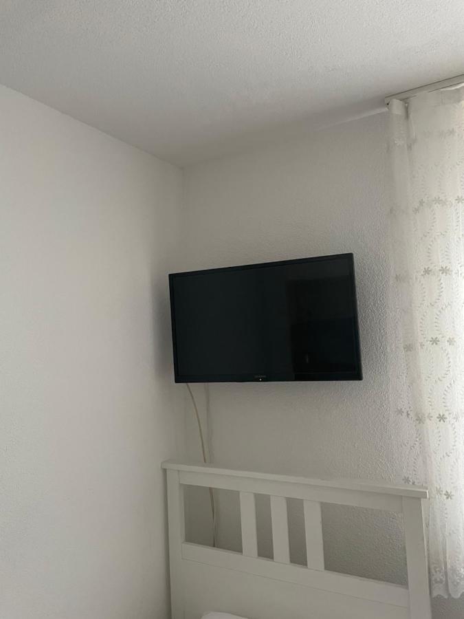 Ferienwohnung Monteurwohnung Kassel Zentral Ll Exterior foto