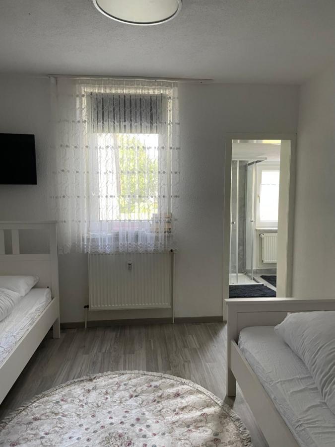 Ferienwohnung Monteurwohnung Kassel Zentral Ll Exterior foto